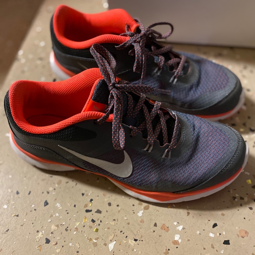 Nike Flex Sneakers